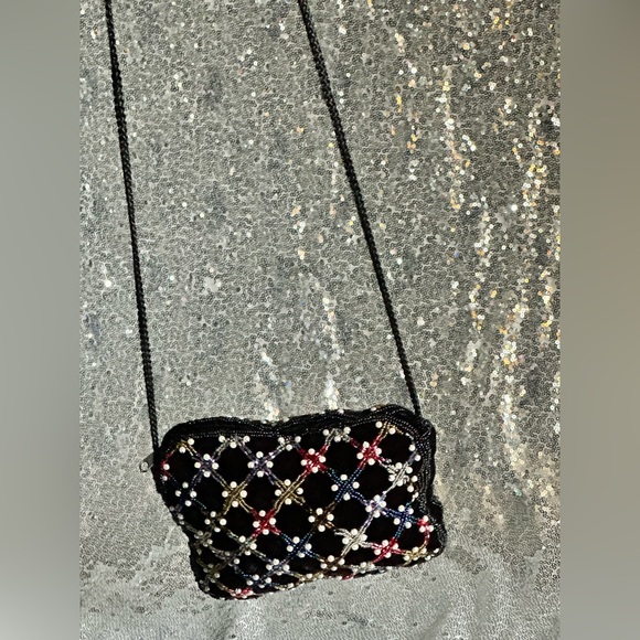 Black Beaded Crossbody Bag - Picture 12 of 16